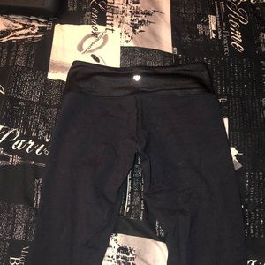 Black lulu lemon regular waisted leggings